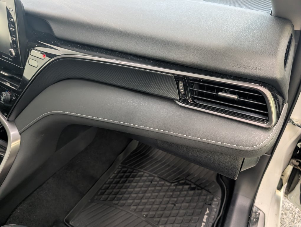 Toyota Camry Hybrid SE 2023 à Magog, Québec - 9 - w1024h768px