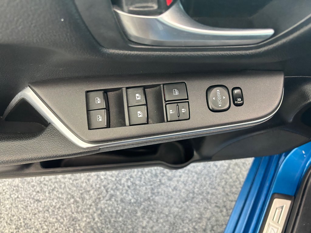 Toyota Camry SE, AUTOMATIQUE, A/C, 2016 à Magog, Québec - 14 - w1024h768px