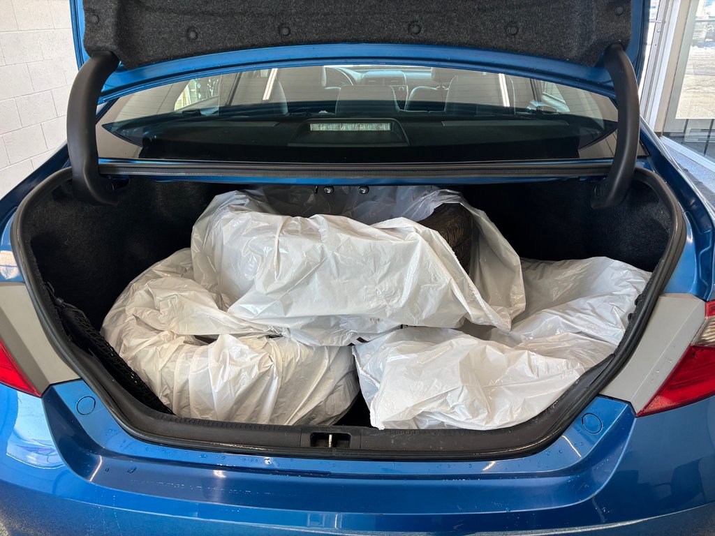 Toyota Camry SE, AUTOMATIQUE, A/C, 2016 à Magog, Québec - 7 - w1024h768px