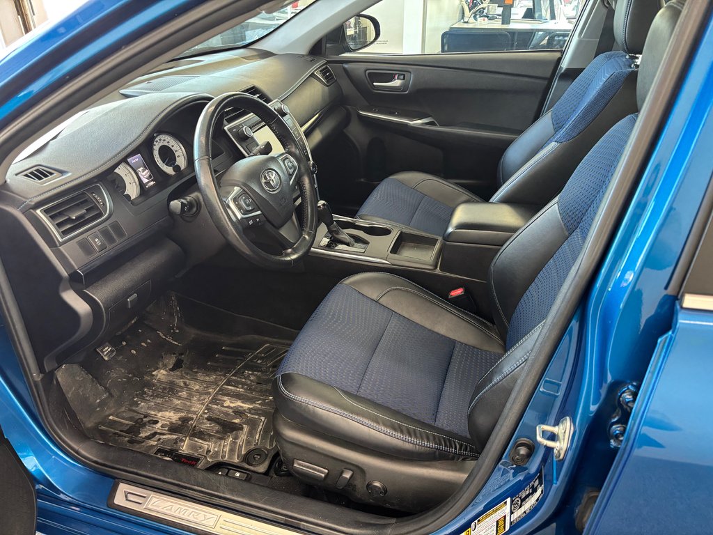 Toyota Camry SE, AUTOMATIQUE, A/C, 2016 à Magog, Québec - 12 - w1024h768px