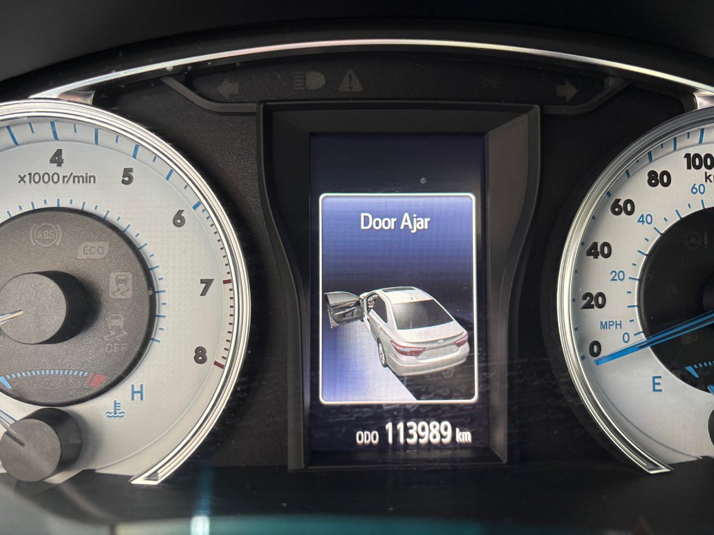 Toyota Camry SE, AUTOMATIQUE, A/C, 2016 à Magog, Québec - 21 - w1024h768px