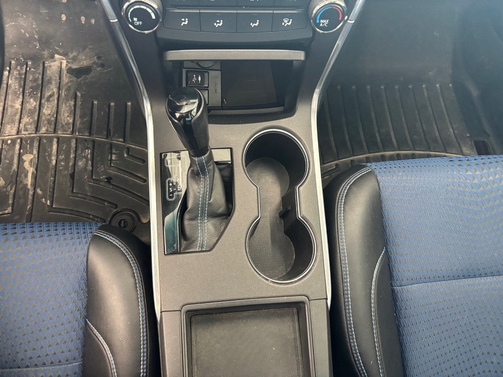 Toyota Camry SE, AUTOMATIQUE, A/C, 2016 à Magog, Québec - 16 - w1024h768px