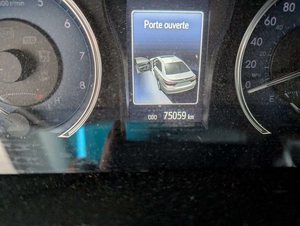 Toyota Camry XLE 2017 à Magog, Québec - 24 - w1024h768px