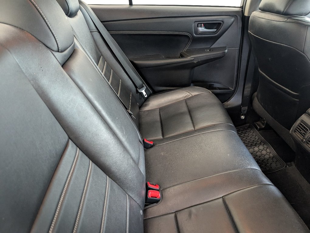 Toyota Camry XLE 2017 à Magog, Québec - 8 - w1024h768px