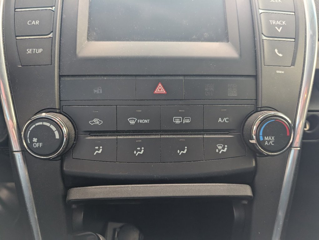 Toyota Camry LE, A/C, 2017 à Magog, Québec - 15 - w1024h768px