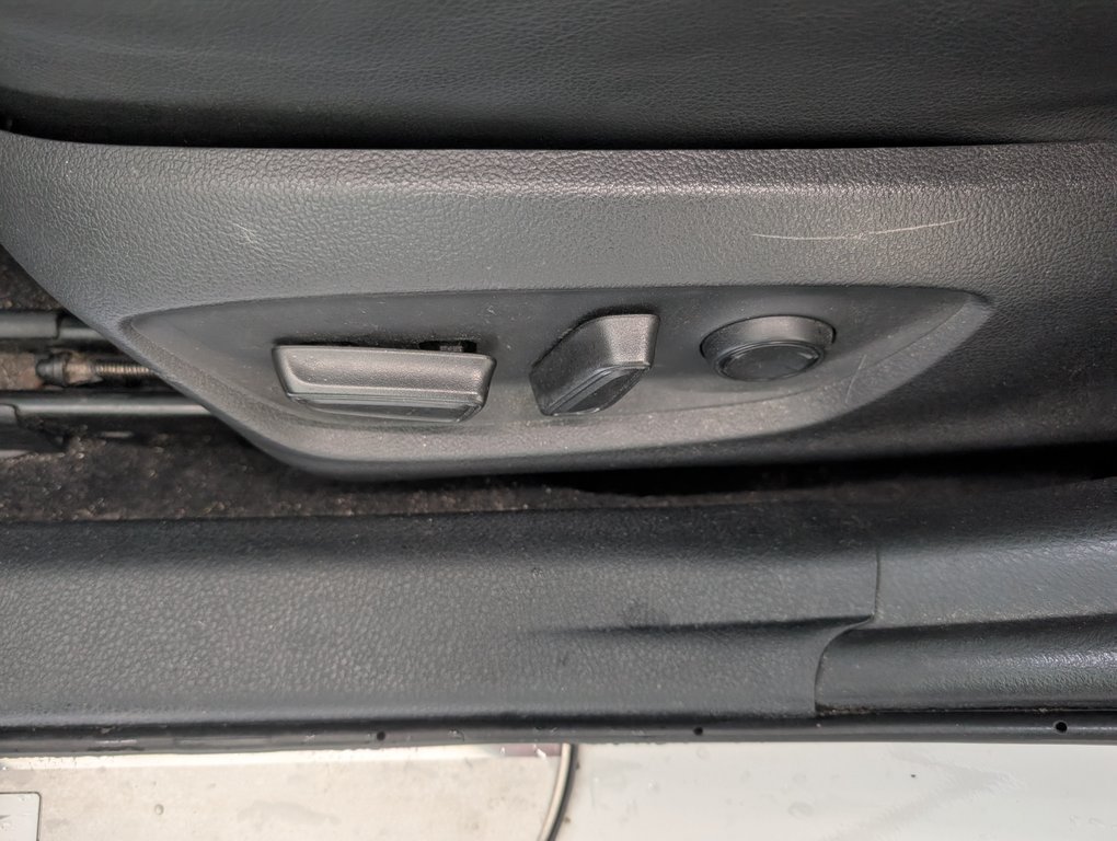Toyota Camry SE AUTOMATIQUE, 2018 à Magog, Québec - 13 - w1024h768px