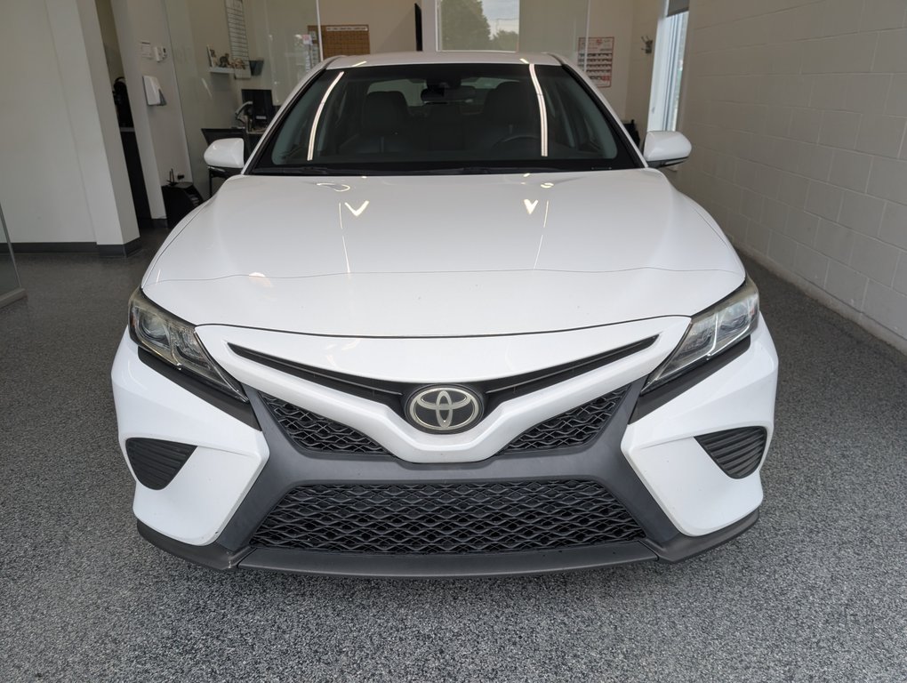 Toyota Camry SE AUTOMATIQUE, 2018 à Magog, Québec - 5 - w1024h768px