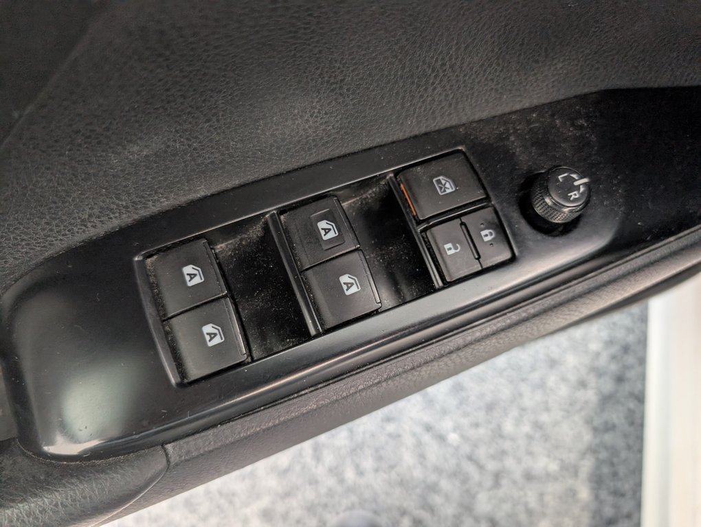 Toyota Camry SE AUTOMATIQUE, 2018 à Magog, Québec - 14 - w1024h768px