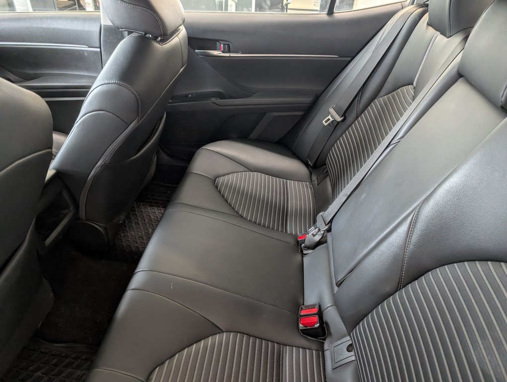 Toyota Camry SE AUTOMATIQUE, 2018 à Magog, Québec - 10 - w1024h768px