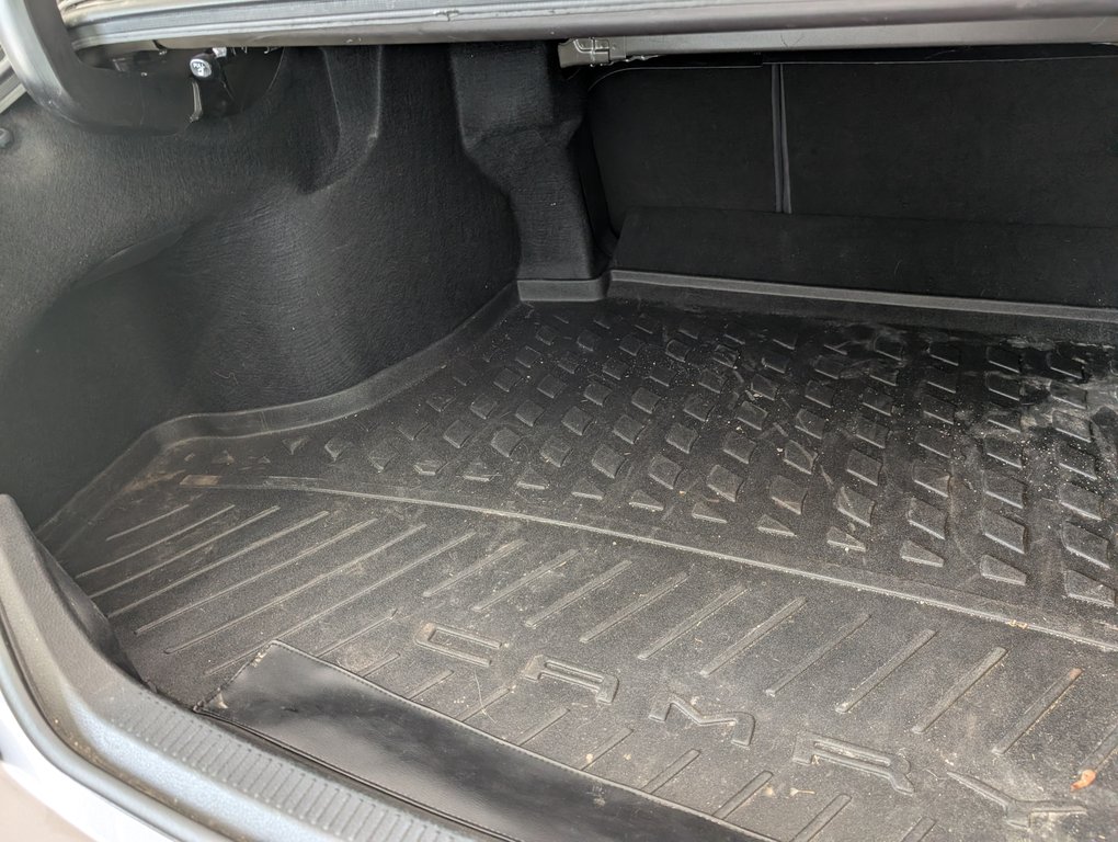 2018 Toyota Camry XSE in Magog, Quebec - 6 - w1024h768px