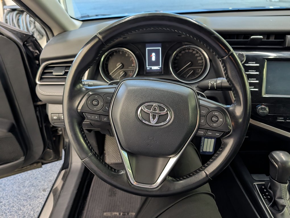 2019 Toyota Camry SE in Magog, Quebec - 16 - w1024h768px