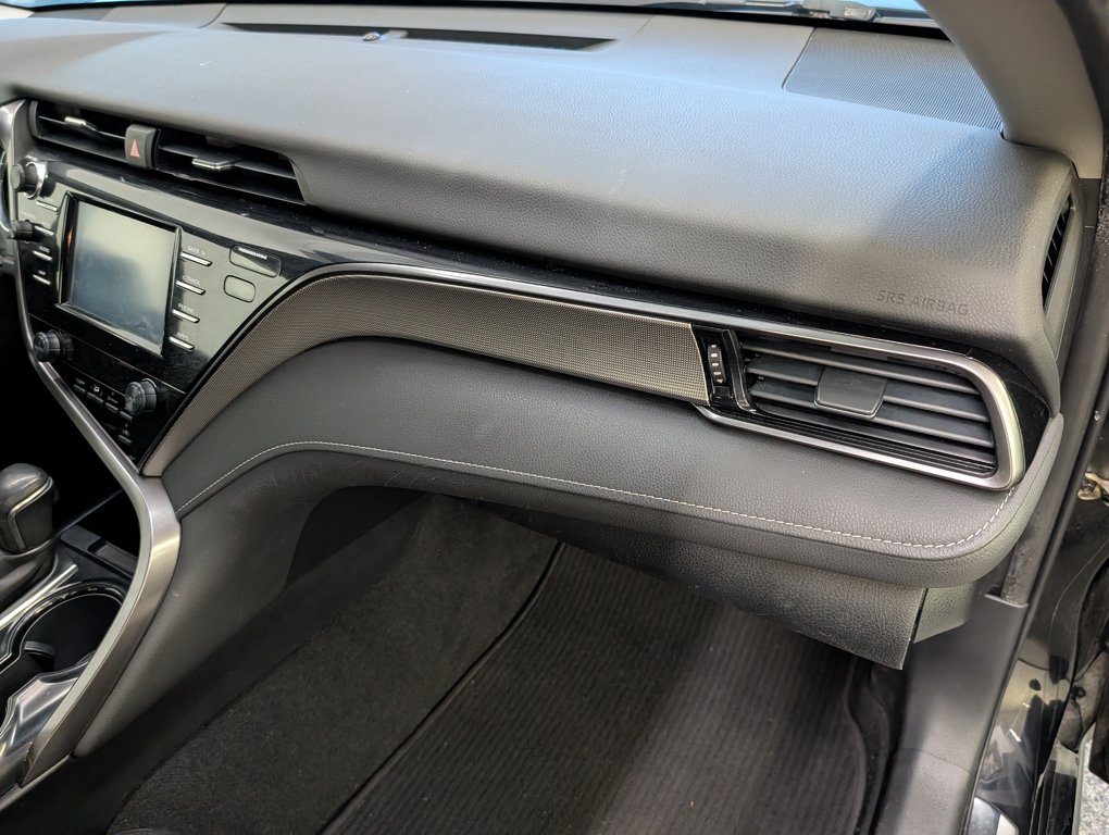2019 Toyota Camry SE in Magog, Quebec - 10 - w1024h768px