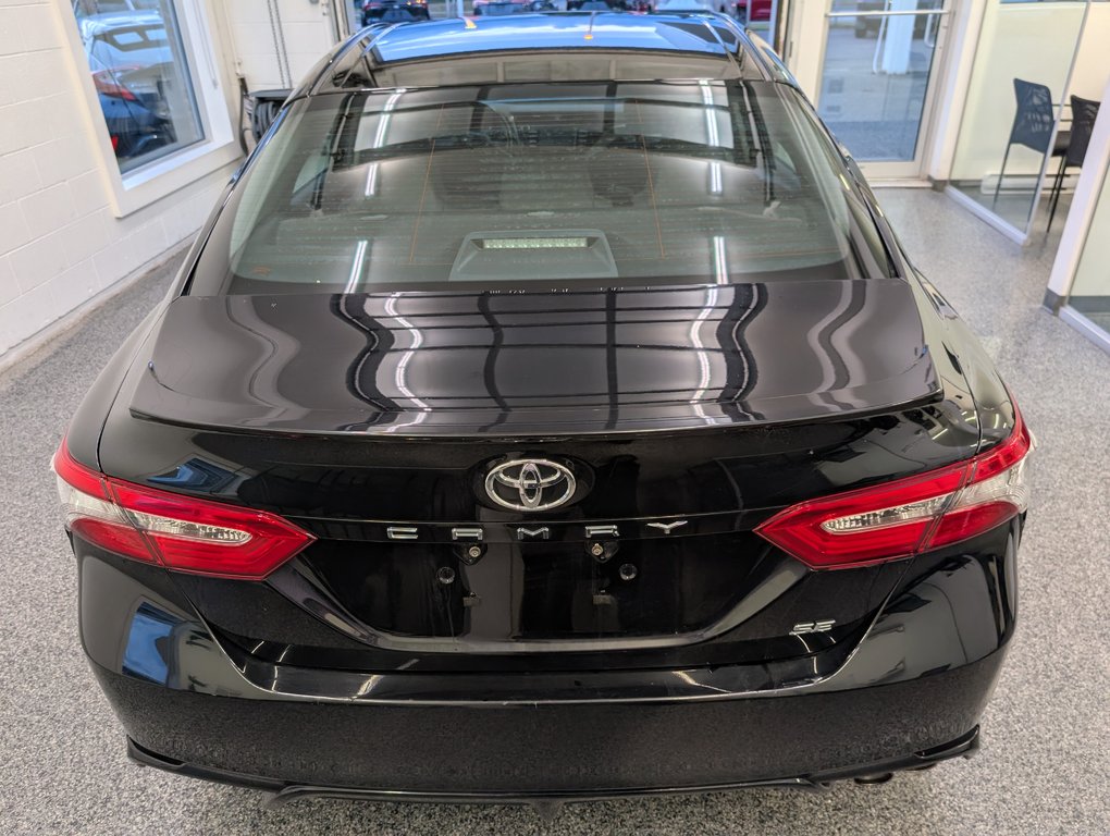 2019 Toyota Camry SE in Magog, Quebec - 4 - w1024h768px