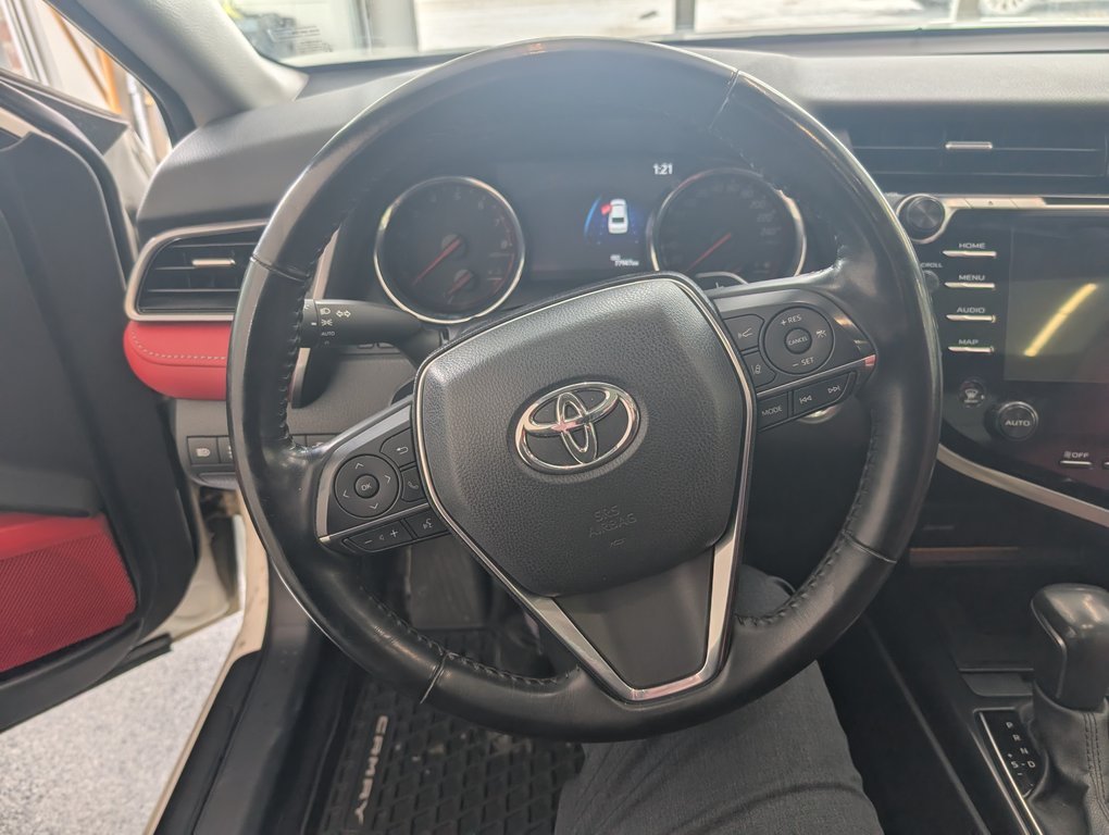 Toyota Camry XSE AWD, CUIR ROUGE, 2020 à Magog, Québec - 14 - w1024h768px