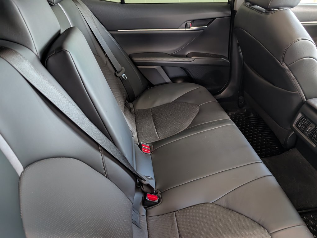 2022 Toyota Camry XSE in Magog, Quebec - 8 - w1024h768px