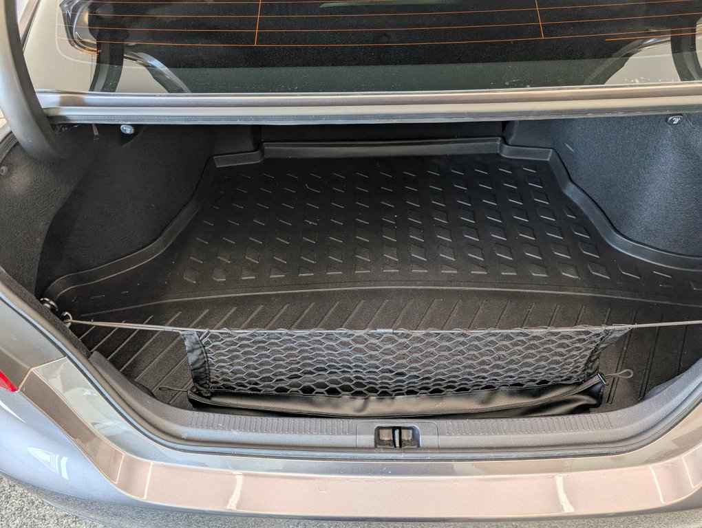 2022 Toyota Camry XSE in Magog, Quebec - 7 - w1024h768px