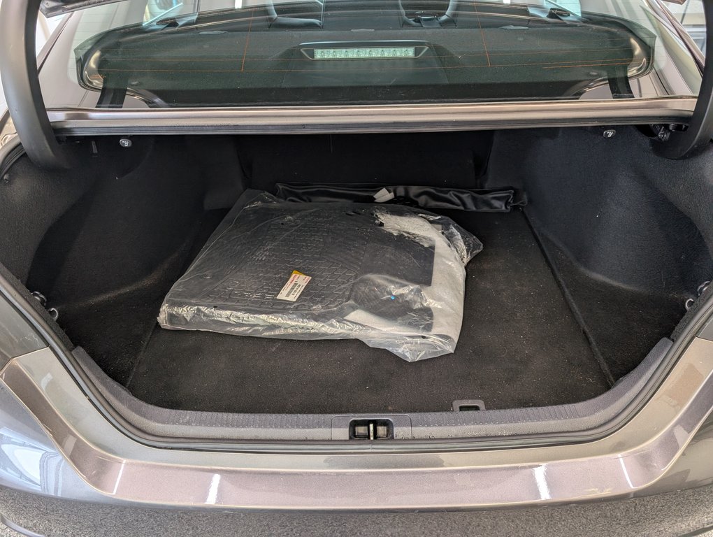 2022 Toyota Camry SE AWD GR. AMELIORER, GARANTIE JUSQU EN 2026, in Magog, Quebec - 7 - w1024h768px