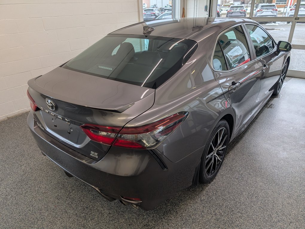 2022 Toyota Camry SE AWD GR. AMELIORER, GARANTIE JUSQU EN 2026, in Magog, Quebec - 3 - w1024h768px