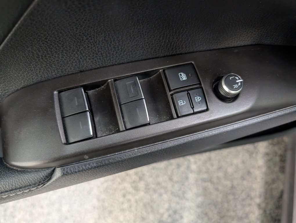 2022 Toyota Camry XSE V6, in Magog, Quebec - 14 - w1024h768px