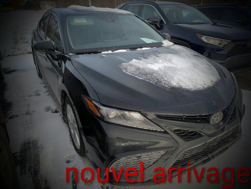 Toyota Camry SE 2023 à Magog, Québec - 1 - w1024h768px