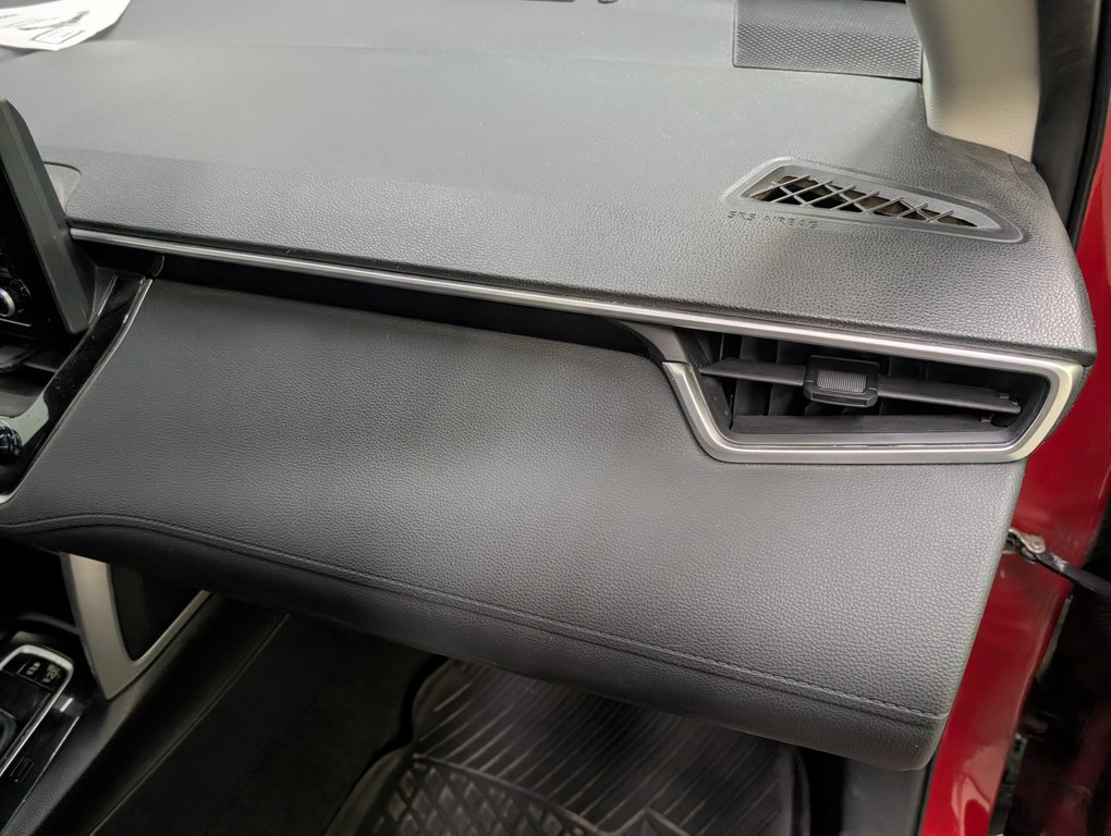 2022 Toyota Corolla Cross LE AWD in Magog, Quebec - 10 - w1024h768px