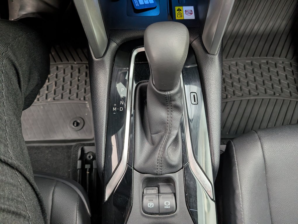 Toyota Corolla Cross XLE AWD, 2022 à Magog, Québec - 17 - w1024h768px