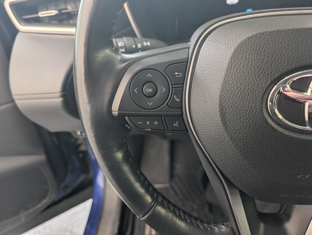 Toyota Corolla Cross XLE AWD, 2022 à Magog, Québec - 19 - w1024h768px