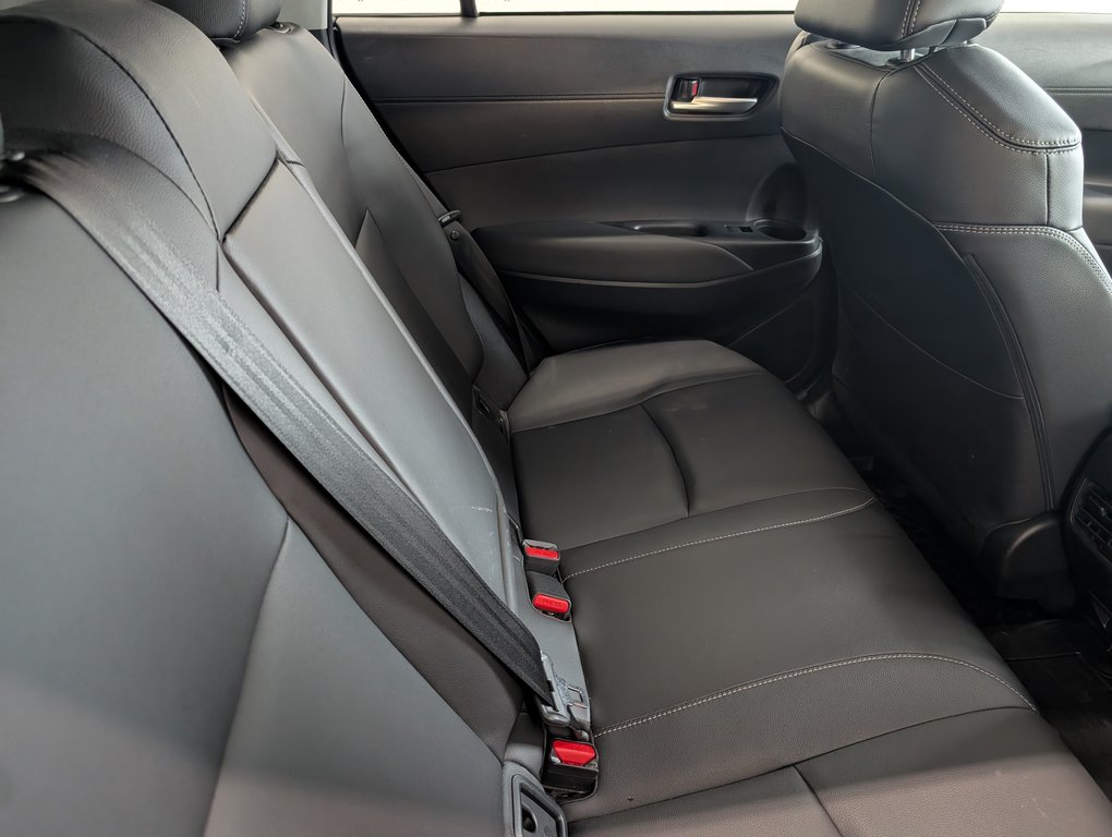 Toyota Corolla Cross XLE AWD, 2022 à Magog, Québec - 7 - w1024h768px