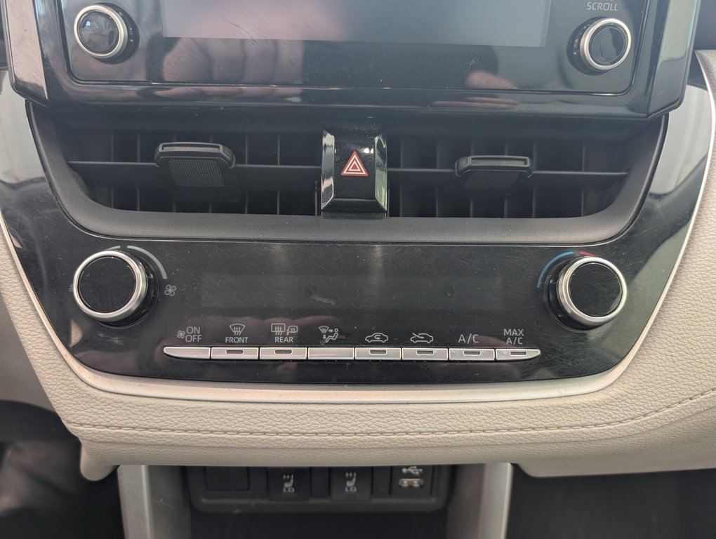 Toyota Corolla Cross L AWD, 2022 à Magog, Québec - 17 - w1024h768px