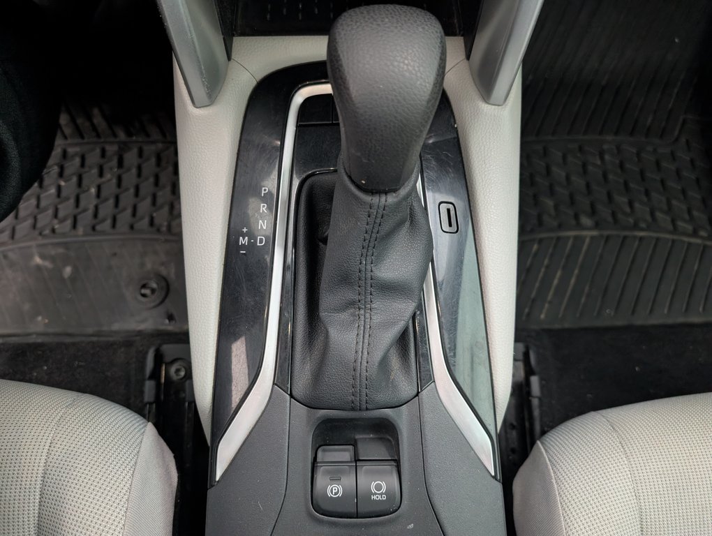 Toyota Corolla Cross L AWD, 2022 à Magog, Québec - 15 - w1024h768px