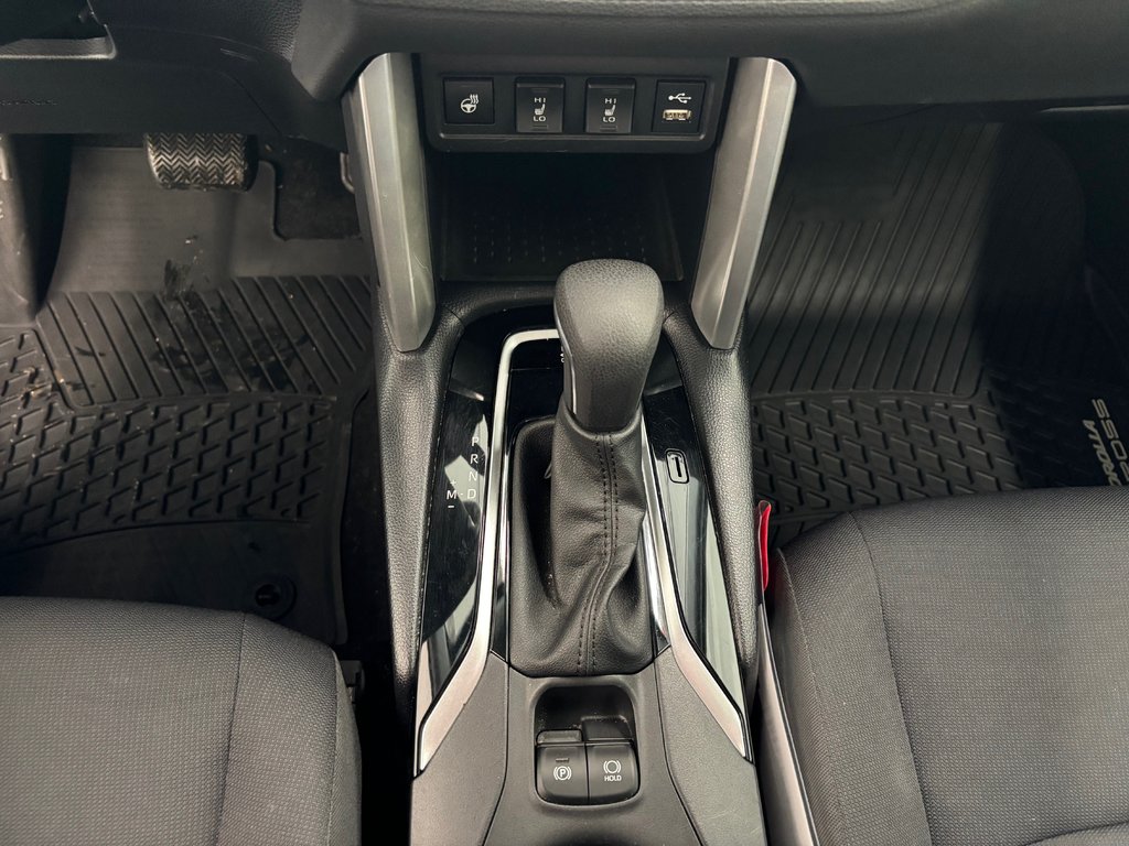 Toyota Corolla Cross LE AWD, 2022 à Magog, Québec - 20 - w1024h768px