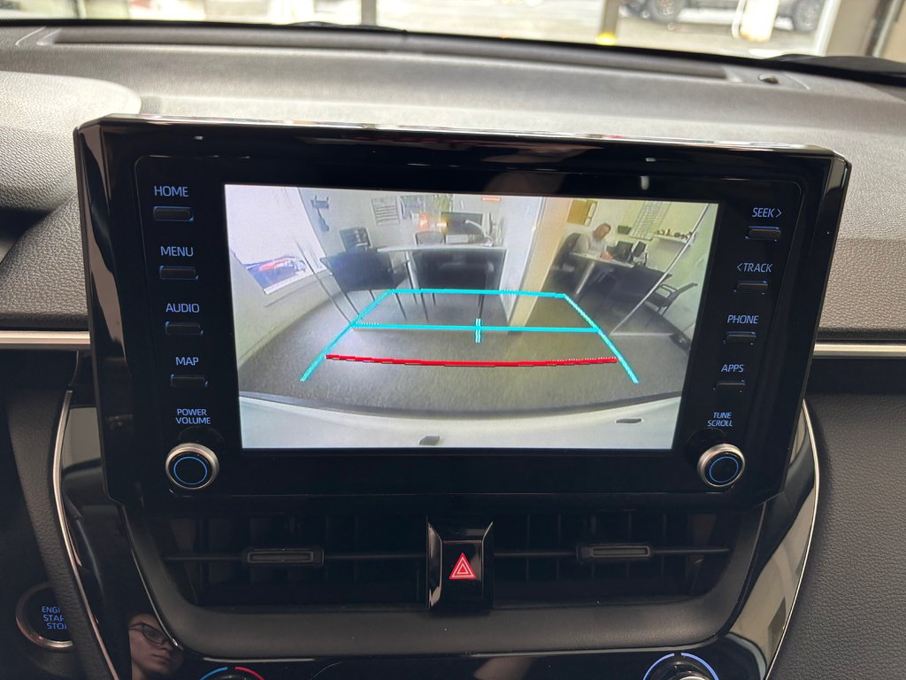 Toyota Corolla Cross LE AWD, 2022 à Magog, Québec - 21 - w1024h768px