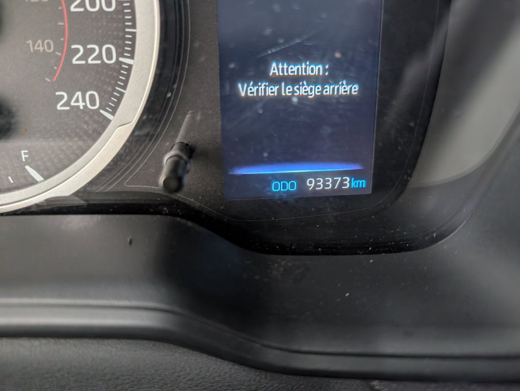 2022 Toyota Corolla Cross LE AWD in Magog, Quebec - 20 - w1024h768px
