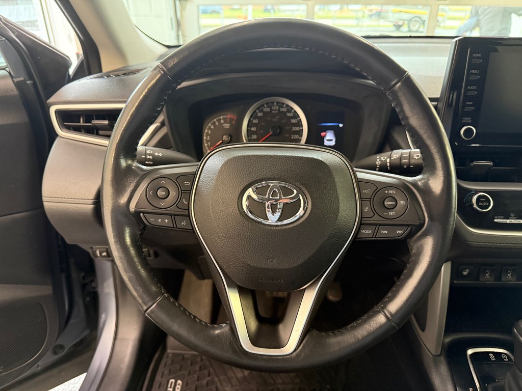 Toyota Corolla Cross LE AWD 2022 à Magog, Québec - 14 - w1024h768px