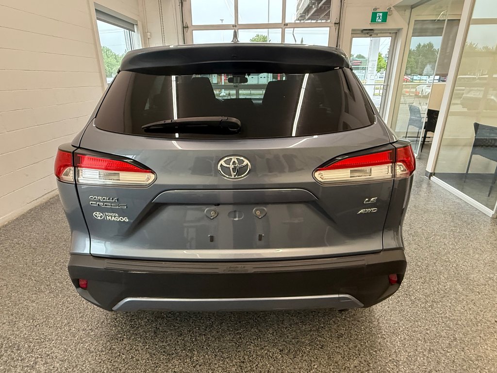 Toyota Corolla Cross LE AWD 2022 à Magog, Québec - 4 - w1024h768px