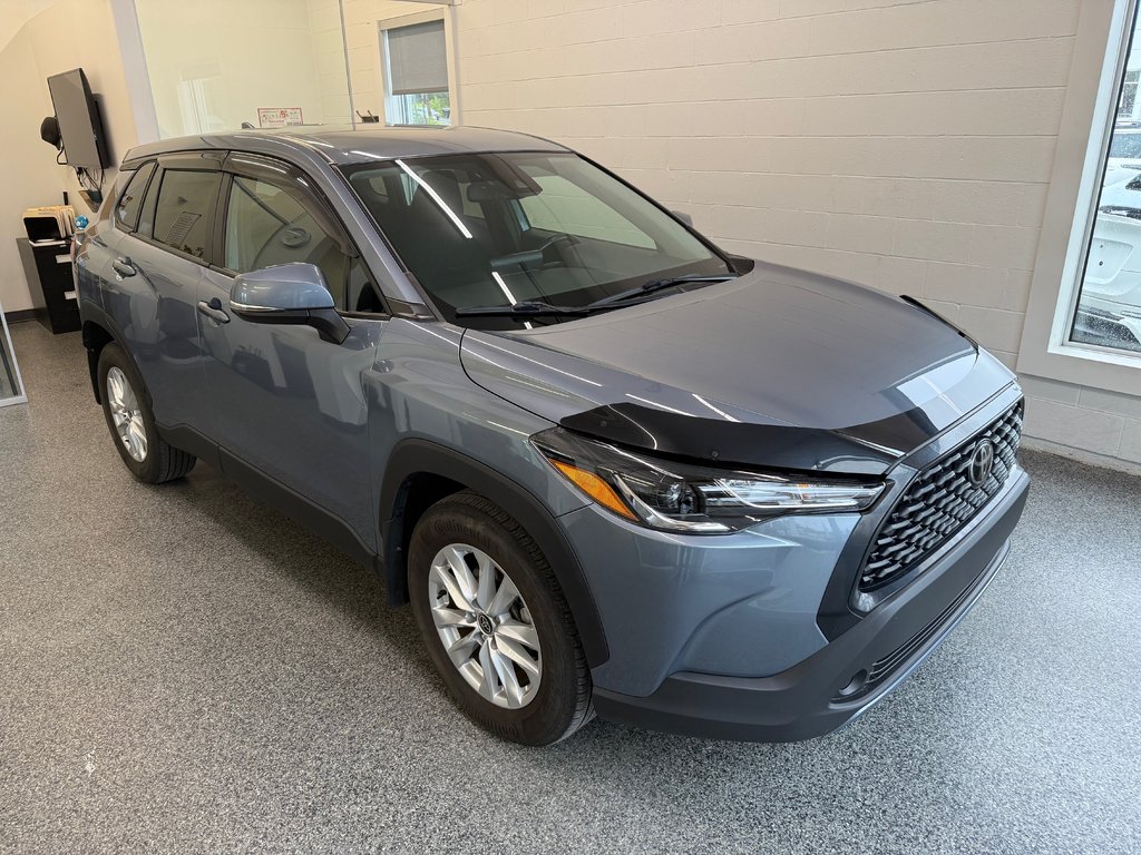 Toyota Corolla Cross LE AWD 2022 à Magog, Québec - 1 - w1024h768px