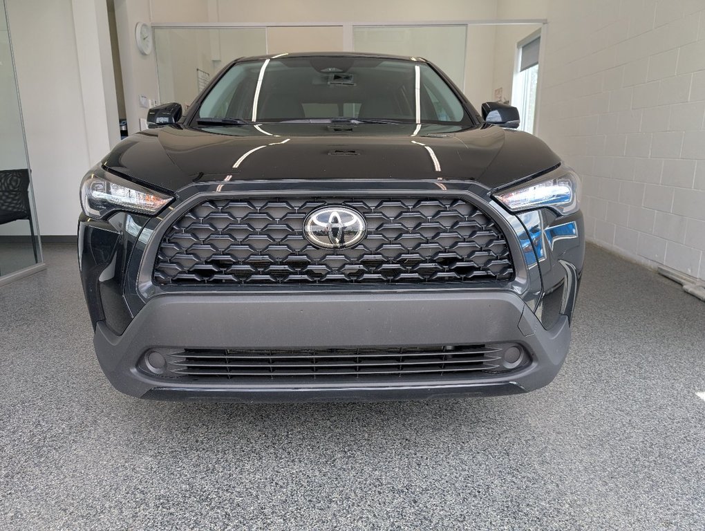 2023 Toyota COROLLA CROSS LE AWD, GARANTIE JUSQU EN 2027, in Magog, Quebec - 4 - w1024h768px