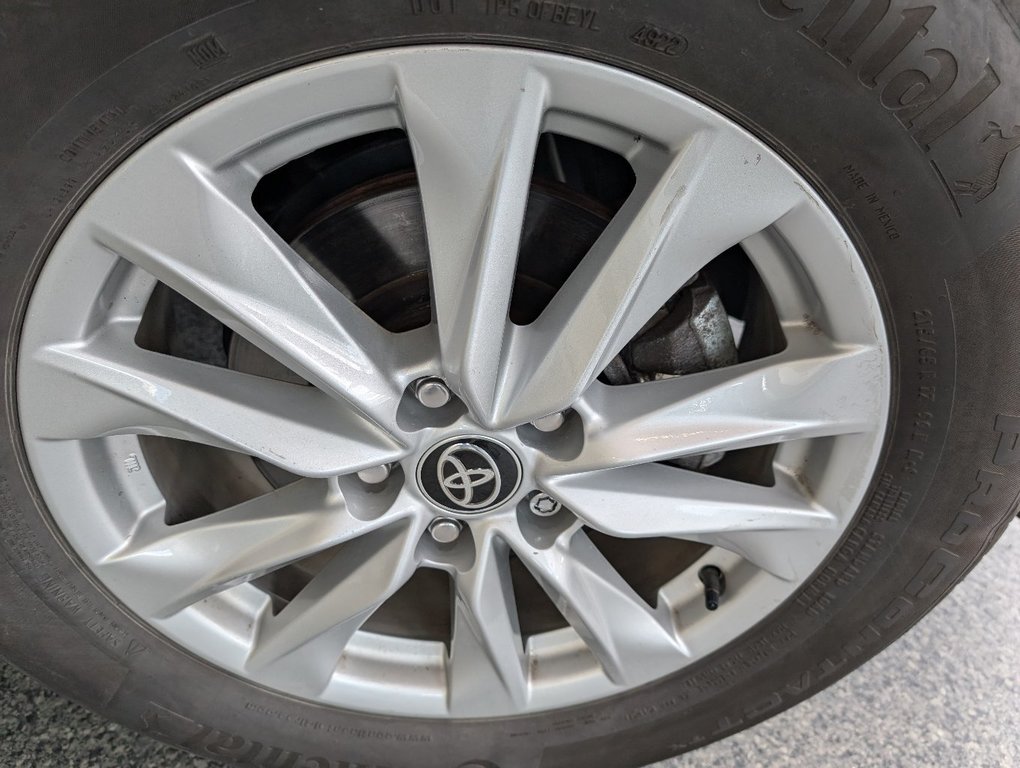 2023 Toyota COROLLA CROSS LE AWD, GARANTIE JUSQU EN 2027, in Magog, Quebec - 24 - w1024h768px