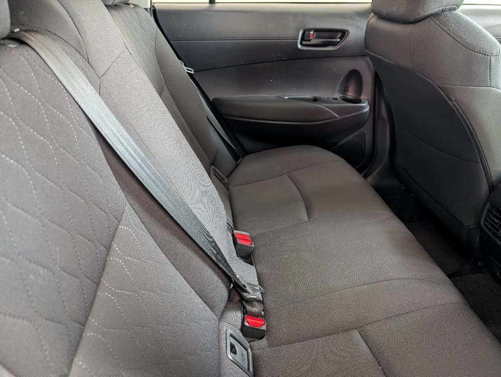2023 Toyota COROLLA CROSS LE AWD, GARANTIE JUSQU EN 2027, in Magog, Quebec - 9 - w1024h768px