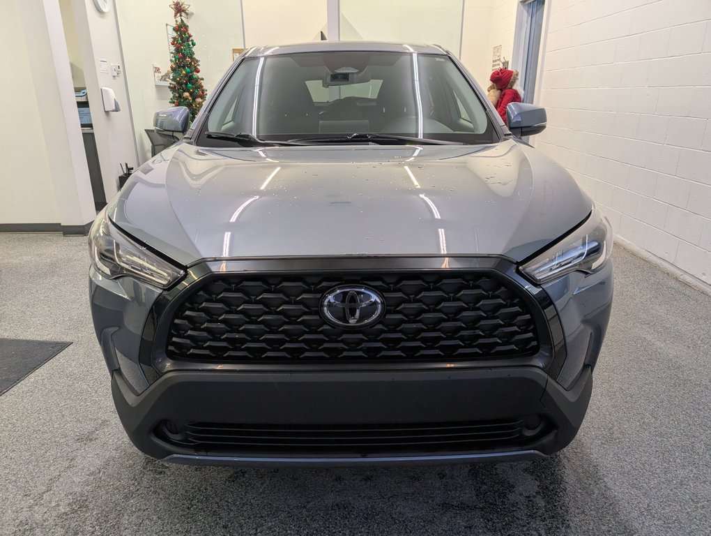 2023 Toyota Corolla Cross LE FWD, GARANTIE JUSQU EN 2028, in Magog, Quebec - 6 - w1024h768px