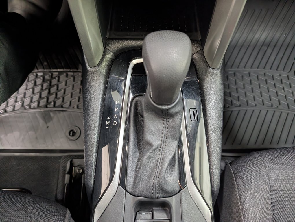 2023 Toyota Corolla Cross LE FWD, GARANTIE JUSQU EN 2028, in Magog, Quebec - 13 - w1024h768px