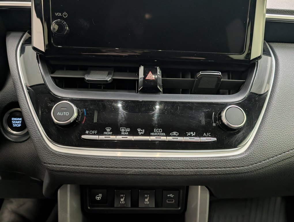 2023 Toyota Corolla Cross LE FWD, GARANTIE JUSQU EN 2028, in Magog, Quebec - 15 - w1024h768px