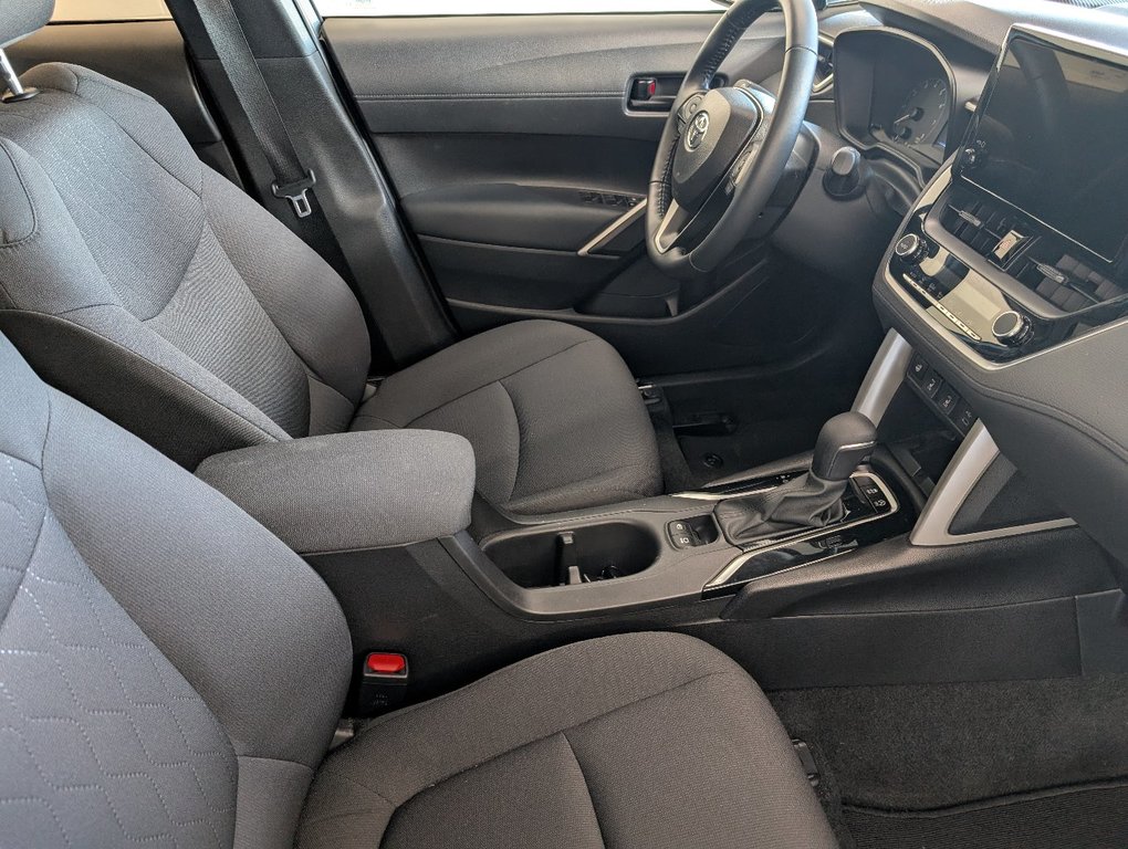 2024 Toyota COROLLA CROSS LE AWD, GARANTIE JUSQU EN 2029, in Magog, Quebec - 9 - w1024h768px