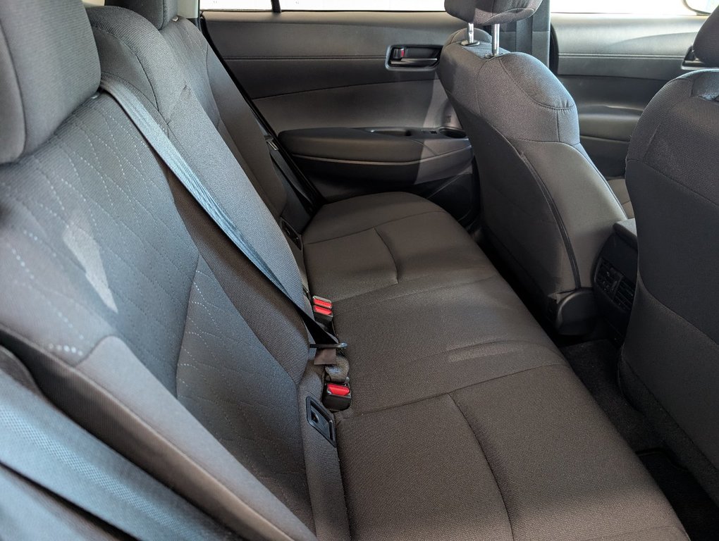 2024 Toyota COROLLA CROSS LE AWD, GARANTIE JUSQU EN 2029, in Magog, Quebec - 8 - w1024h768px