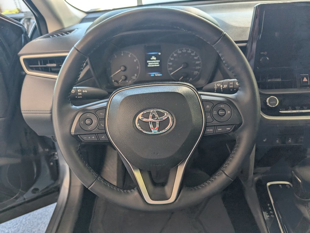2024 Toyota COROLLA CROSS LE AWD, GARANTIE JUSQU EN 2029, in Magog, Quebec - 14 - w1024h768px