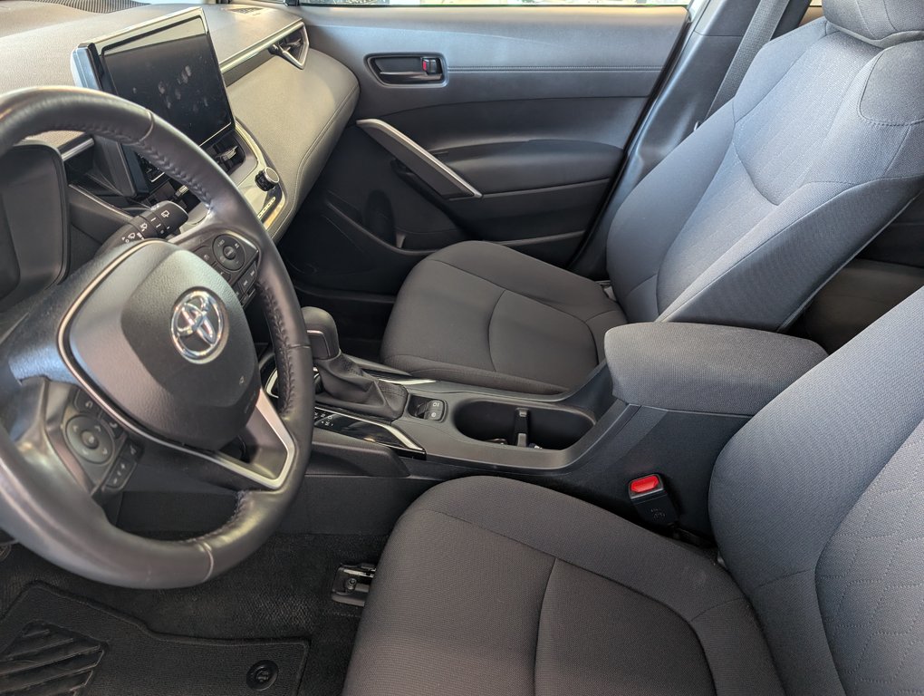 Toyota COROLLA CROSS LE AWD, GARANTIE JUSQU EN 2028, 2024 à Magog, Québec - 12 - w1024h768px