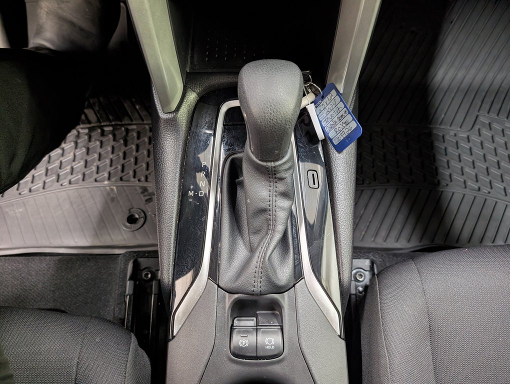 2024 Toyota Corolla Cross LE AWD, GARANTIE JUSQU EN 2028, in Magog, Quebec - 16 - w1024h768px