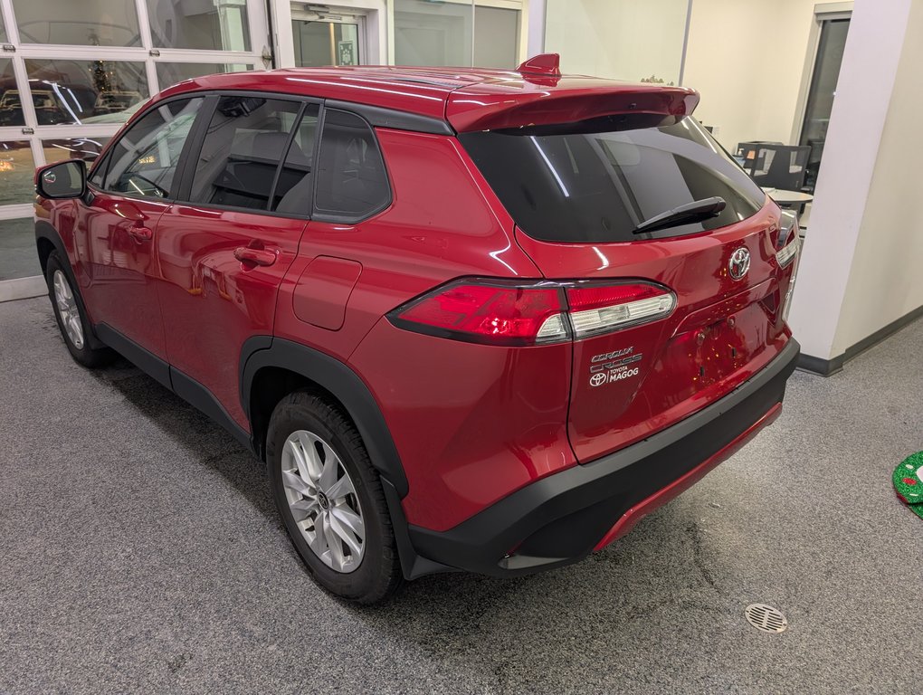 2024 Toyota Corolla Cross LE AWD, GARANTIE JUSQU EN 2028, in Magog, Quebec - 5 - w1024h768px