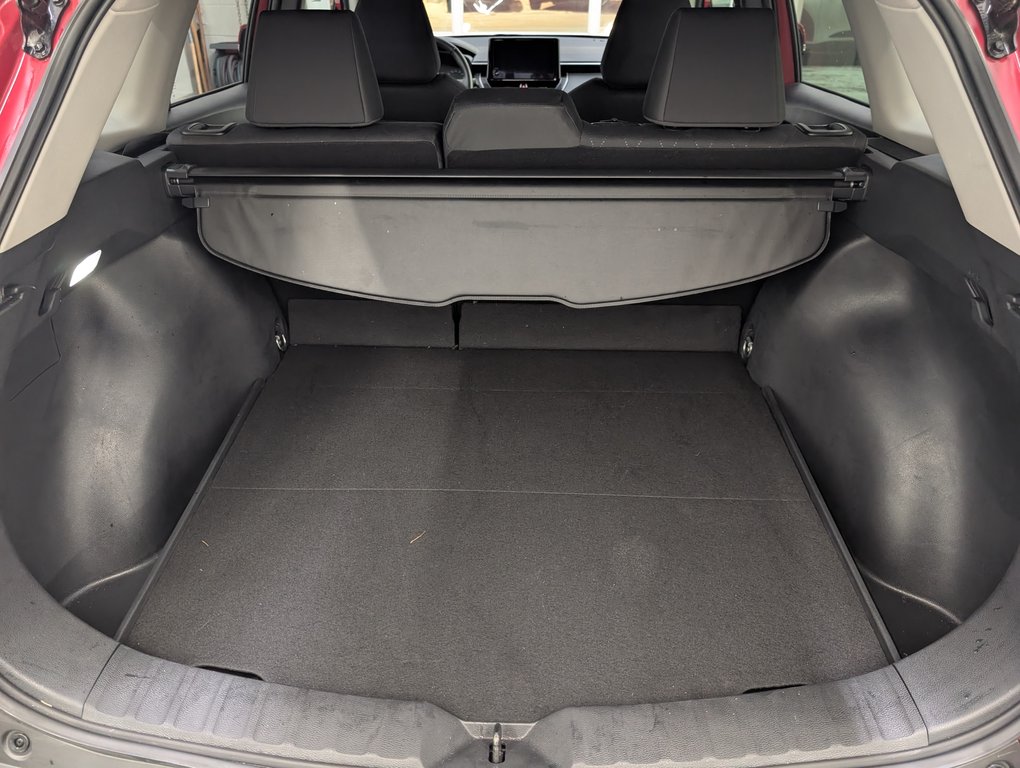 2024 Toyota Corolla Cross LE AWD, GARANTIE JUSQU EN 2028, in Magog, Quebec - 7 - w1024h768px