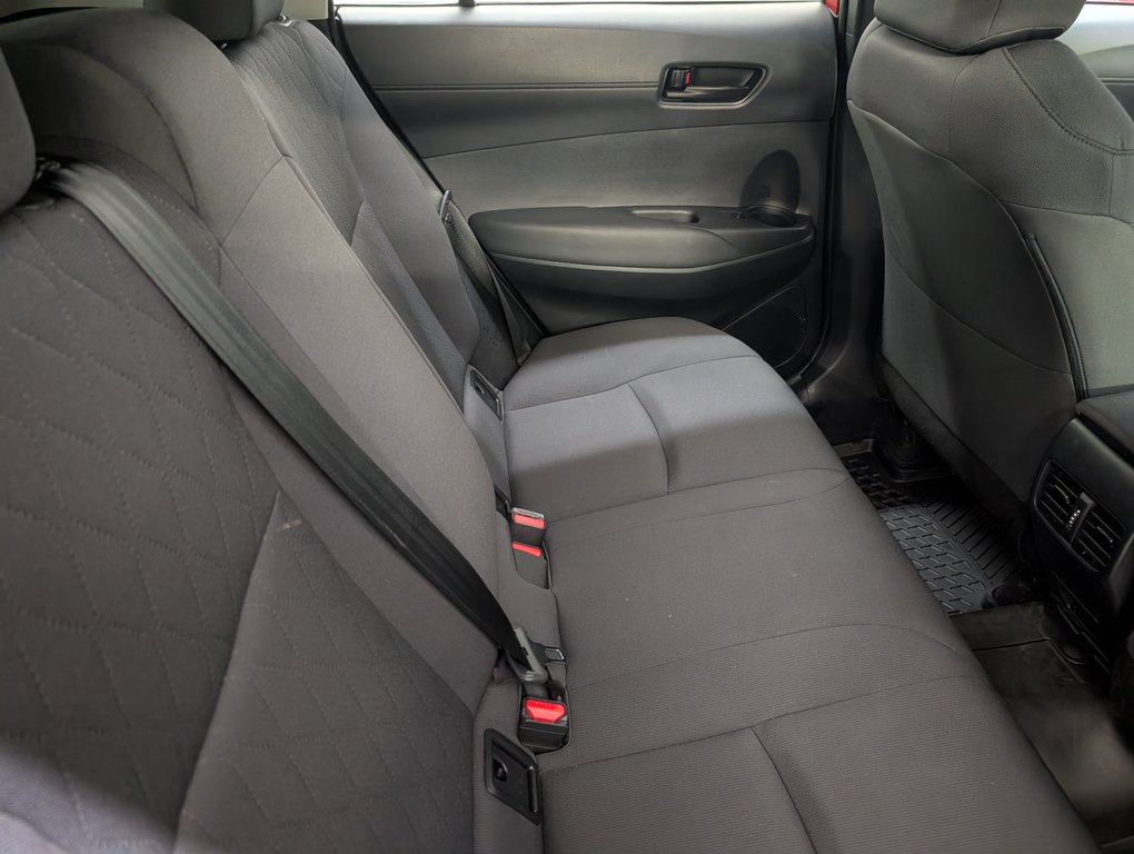 2024 Toyota Corolla Cross LE AWD, GARANTIE JUSQU EN 2028, in Magog, Quebec - 8 - w1024h768px